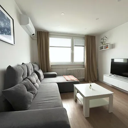 Lägenhet Elegant Escape Iii - Free Parking, Easy Access To Center Bratislava